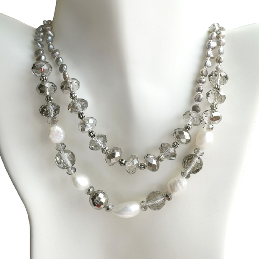 Freshwater pearl silver crystal necklace 🆕